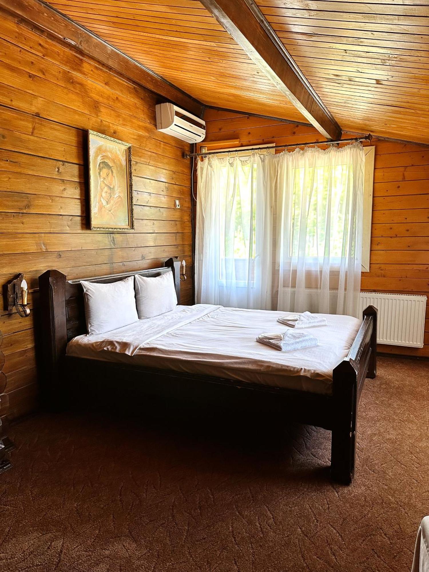 Orlyne Gnizdo Hotel แชร์นิฟซี ภายนอก รูปภาพ